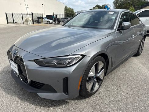 Used 2023 BMW i4 eDrive40 RWD image 1