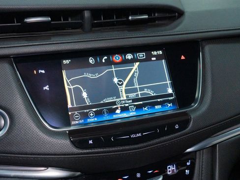 Used 2018 Cadillac XT5 Premium Luxury w/ Driver Assist Package image 43