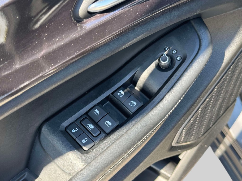 Used 2021 Jeep Grand Cherokee L Laredo AWD/4WD image 15