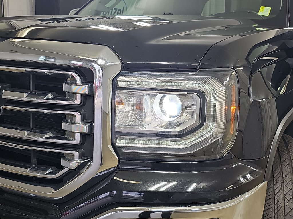 Used 2017 GMC Sierra 1500 SLT w/ SLT Premium Package AWD/4WD image 36
