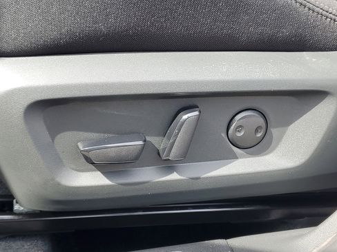 New 2026 Nissan Rogue SV w/ Cold Weather Package AWD/4WD image 6
