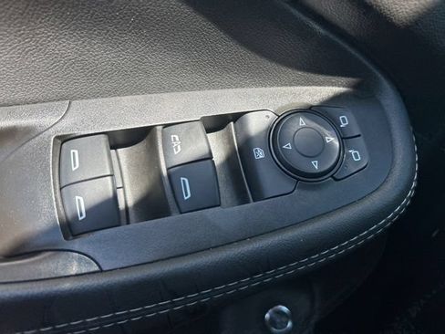 Used 2022 Buick Encore GX Select w/ Advanced Technology Package AWD/4WD image 25