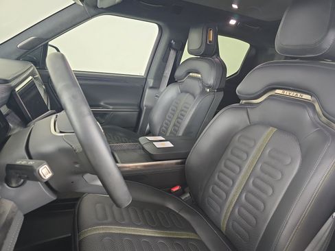 Used 2024 Rivian R1T Adventure AWD/4WD image 20