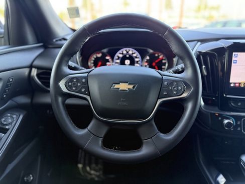 Used 2023 Chevrolet Traverse Premier image 20