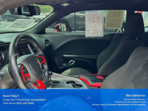 Used 2019 Dodge Challenger R/T RWD image 8