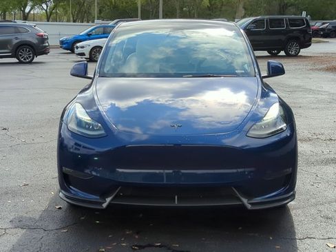 Used 2023 Tesla Model Y Performance image 2