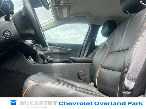 Used 2017 Chevrolet Impala Premier w/ Enhanced Convenience Package FWD image 10