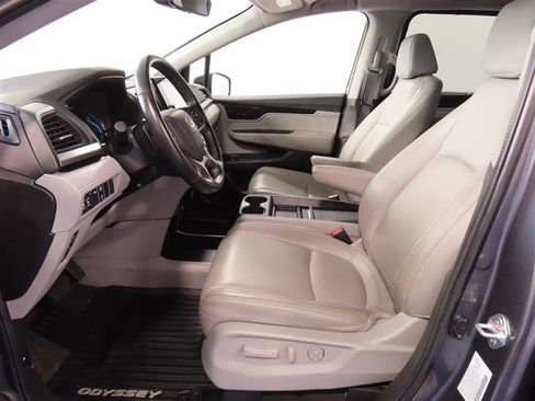 Used 2024 Honda Odyssey EX-L image 16