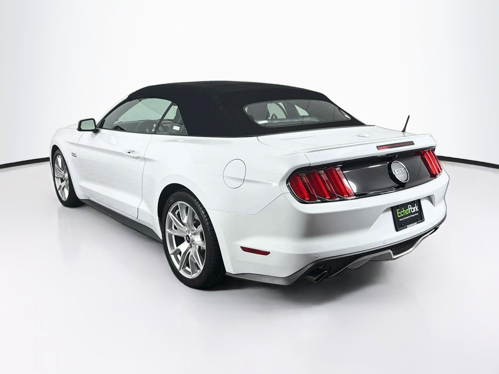 Used 2015 Ford Mustang GT Premium w/ Equipment Group 401A RWD image 5