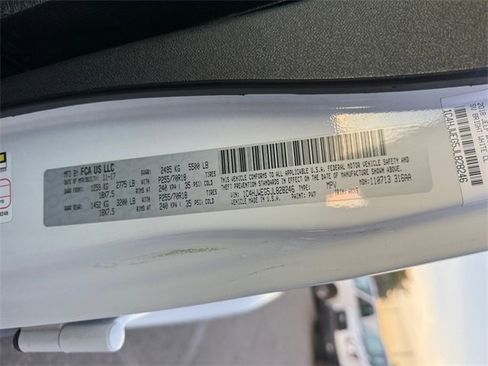 Used 2018 Jeep Wrangler Unlimited Sahara image 31