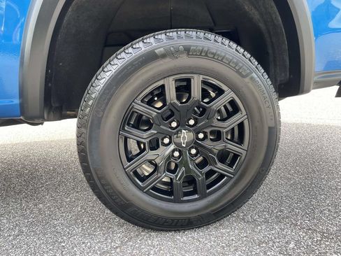 Used 2024 Chevrolet Colorado Trail Boss AWD/4WD image 10