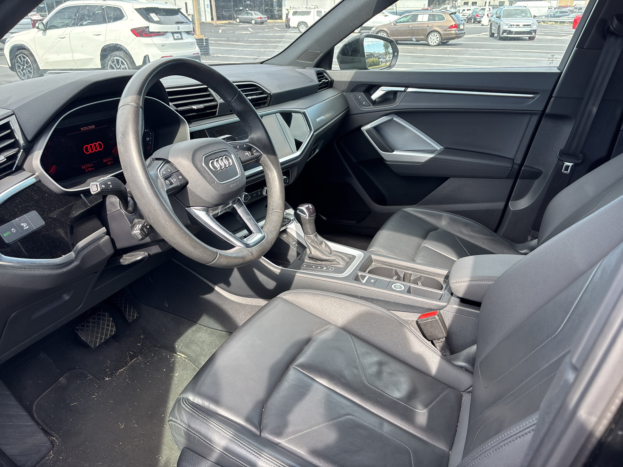 Used 2025 Audi Q3 2.0T Premium AWD/4WD image 5