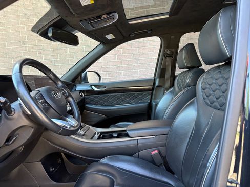 Used 2022 Hyundai Palisade Calligraphy image 12