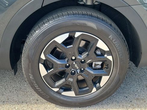 Used 2024 Kia Sorento S w/ Panoramic Sunroof Package image 12