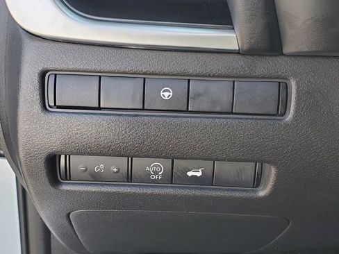 Certified 2024 Nissan Rogue SV w/ SV Premium Package image 18