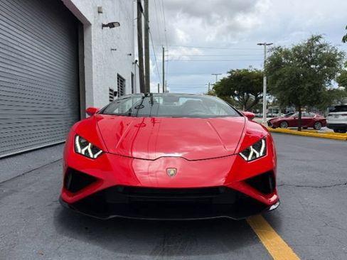 Used 2021 Lamborghini Huracan EVO RWD image 9