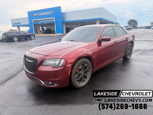Used 2019 Chrysler 300 S AWD/4WD image 1