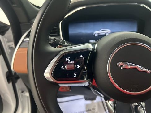 Used 2025 Jaguar F-PACE R-Dynamic S image 12