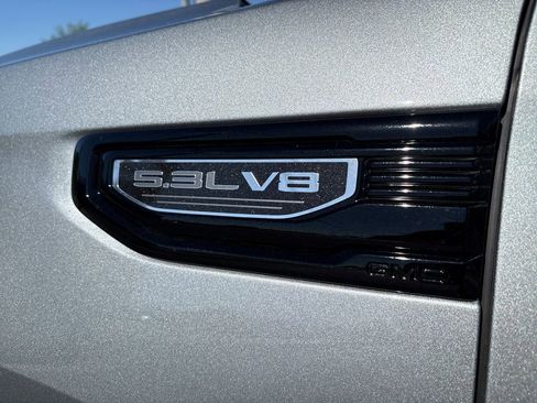 New 2026 GMC Sierra 1500 Elevation w/ X31 Off-Road Package AWD/4WD image 9
