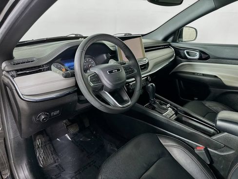 Certified 2023 Jeep Compass Limited AWD/4WD image 16