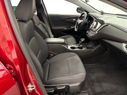 Certified 2024 Chevrolet Malibu RS w/ LPO, Floor Liner Package FWD image 24