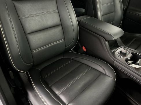 Certified 2023 GMC Acadia Denali w/ Denali Ultimate Package image 29