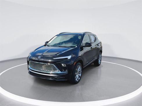 Used 2025 Buick Encore GX Avenir w/ Avenir Convenience Package image 4