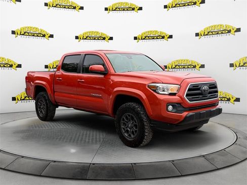 Used 2018 Toyota Tacoma TRD Off-Road image 6