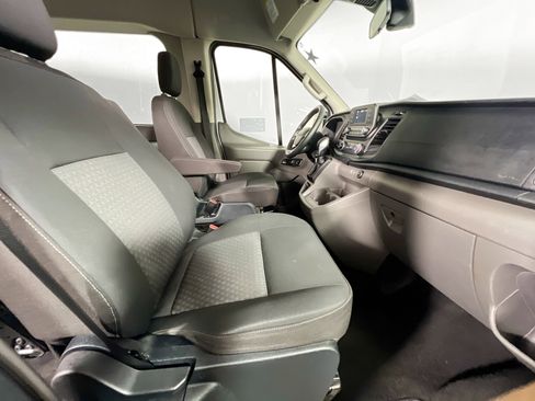 Used 2021 Ford Transit 350 XLT image 28