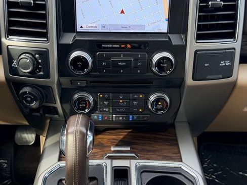 Used 2018 Ford F150 Lariat w/ Equipment Group 502A Luxury AWD/4WD image 39