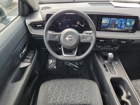 Certified 2026 Nissan Kicks SV FWD image 15