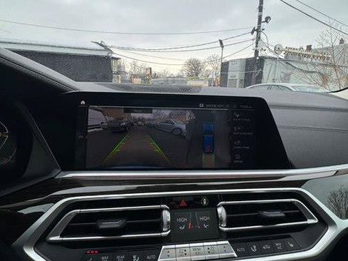 Used 2021 BMW X7 xDrive40i w/ Premium Package image 20