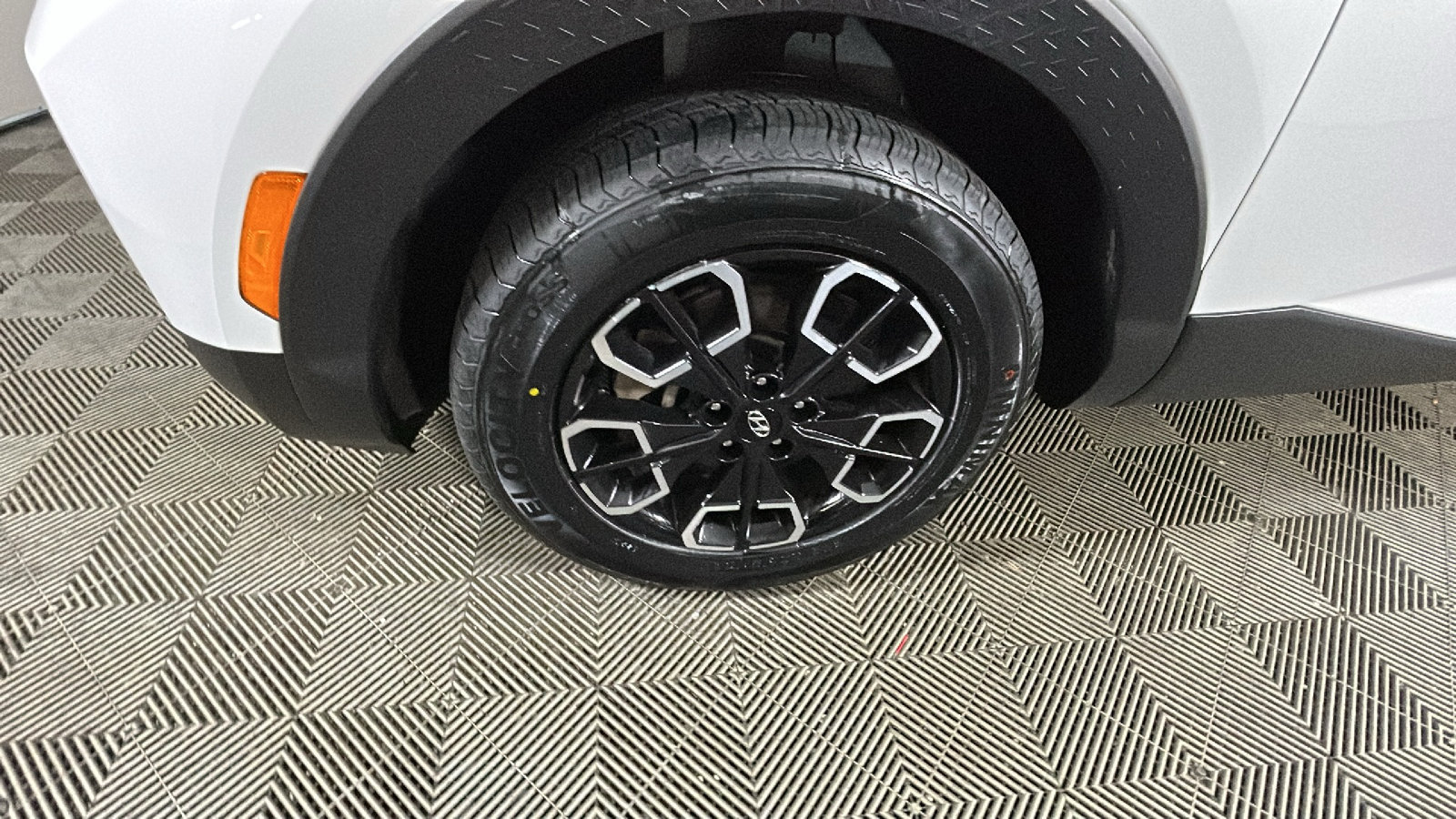 Certified 2023 Hyundai Santa Cruz SEL Premium AWD/4WD image 11