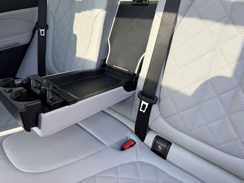 Used 2025 BMW X5 sDrive40i w/ M Sport Package image 11