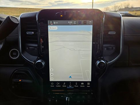 Used 2024 RAM 2500 Laramie w/ Night Edition image 25