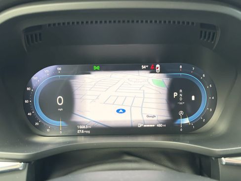 Certified 2025 Volvo XC60 B5 Plus image 40