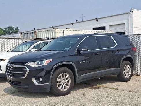 Used 2020 Chevrolet Traverse LT FWD image 4
