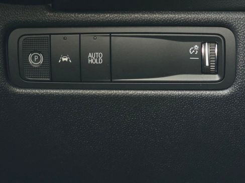 New 2026 Chevrolet Equinox EV LT w/ LPO, Blackout Package image 31