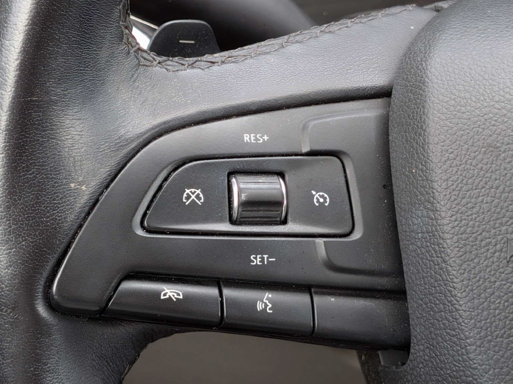 Certified 2019 Cadillac XT4 Luxury FWD image 23