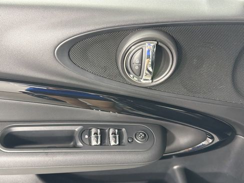 Used 2019 MINI Cooper Clubman ALL4 image 21