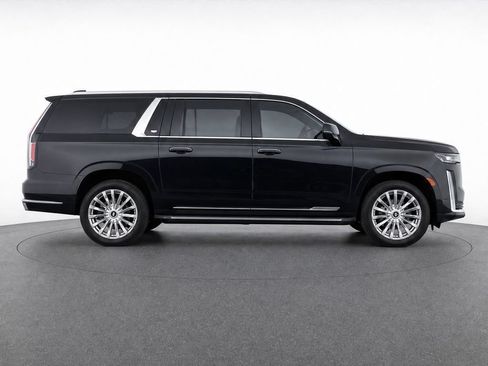Used 2024 Cadillac Escalade ESV Premium Luxury AWD/4WD image 8