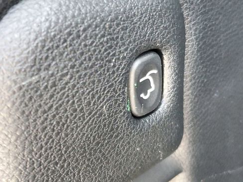 Used 2018 Jeep Grand Cherokee Limited image 9