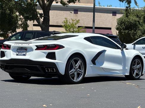 Used 2026 Chevrolet Corvette Stingray Coupe w/ 1LT RWD image 3