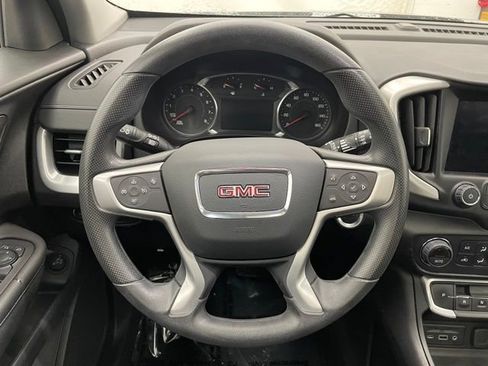 Used 2022 GMC Terrain SLE w/ Driver Convenience Package image 12