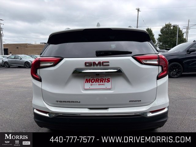 Used 2023 GMC Terrain SLT w/ Infotainment Package II AWD/4WD image 5