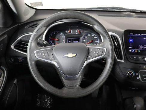 Used 2023 Chevrolet Malibu LS FWD image 7