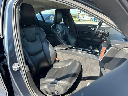 Used 2024 Volvo S60 B5 Plus FWD image 49