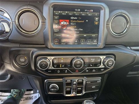 Certified 2022 Jeep Wrangler Unlimited Sahara image 29