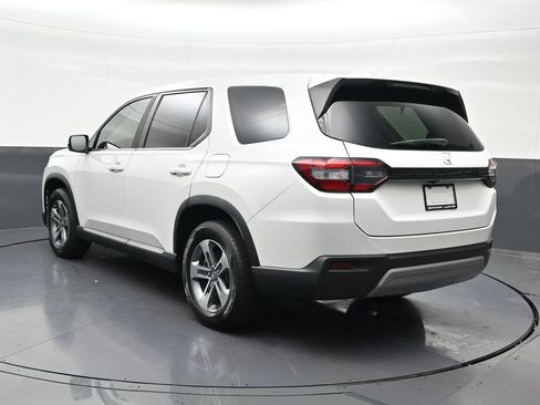 Used 2024 Honda Pilot EX-L image 3