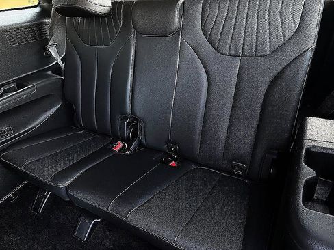 Used 2024 Hyundai Palisade Limited AWD/4WD image 10